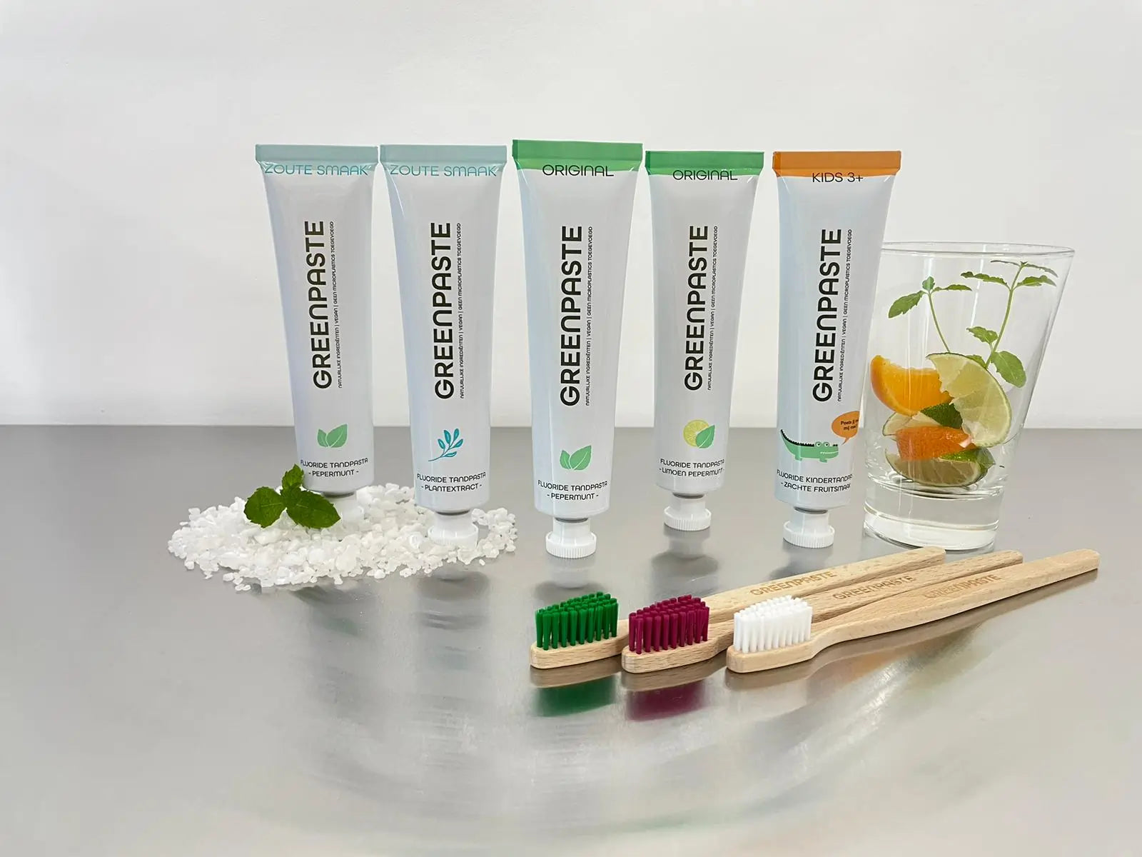 Vegan tandpasta zonder microplastics geproduceerd in Nederland zoute tandpasta Greenpaste